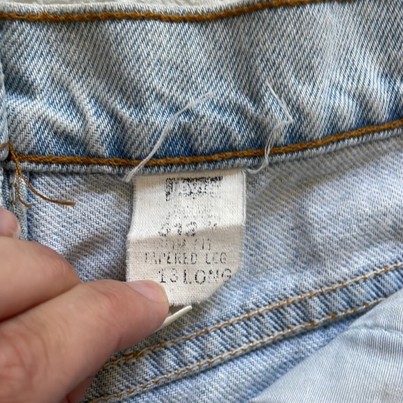 Levi’s Women’s shorts Size 13 long - Picture 3 of 3